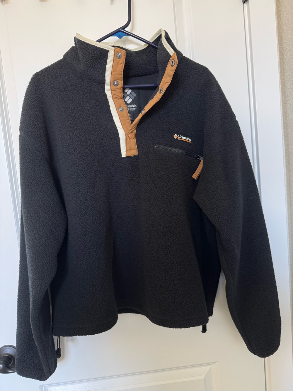 Columbia Black Fleece Snap-Placket Pullover with Tan Trim
